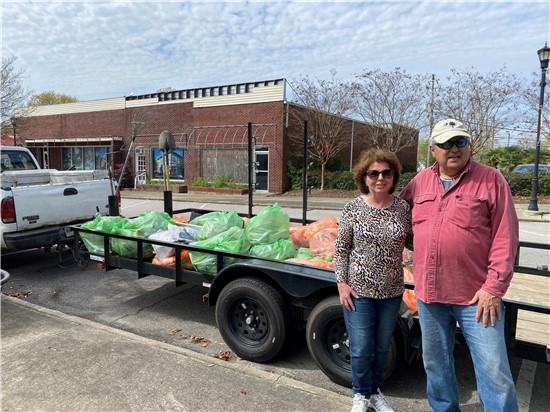 Darlene Sanders of the BCSO, BHS student Kenneth Dobson, City Council member Peggy Kinlaw, County Council member Ben Kinlaw, Liz Ringus, J. Jenkins, and Ashley Culp