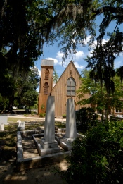 The Church of the Holy Apostles, Episcopal